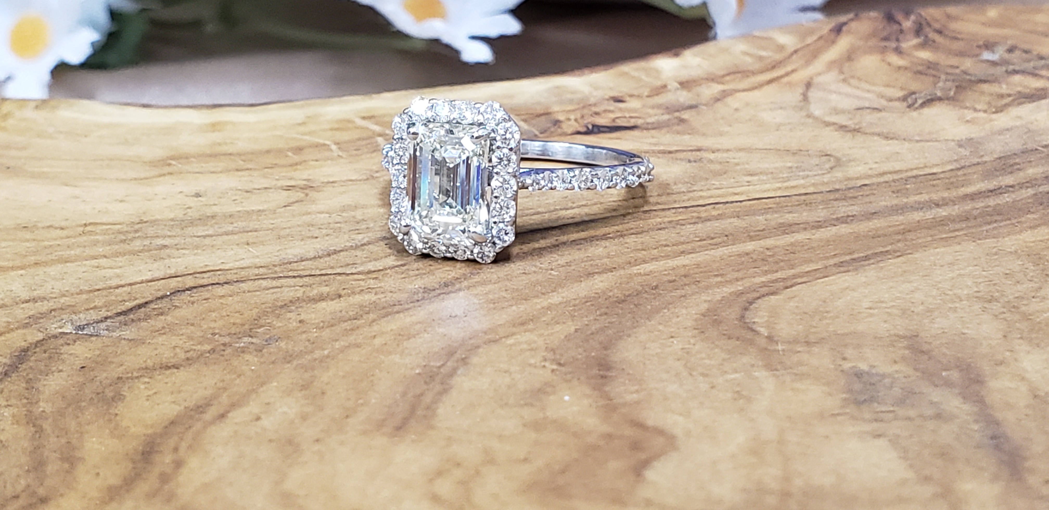 Emerald & Round Diamond Halo Ring
